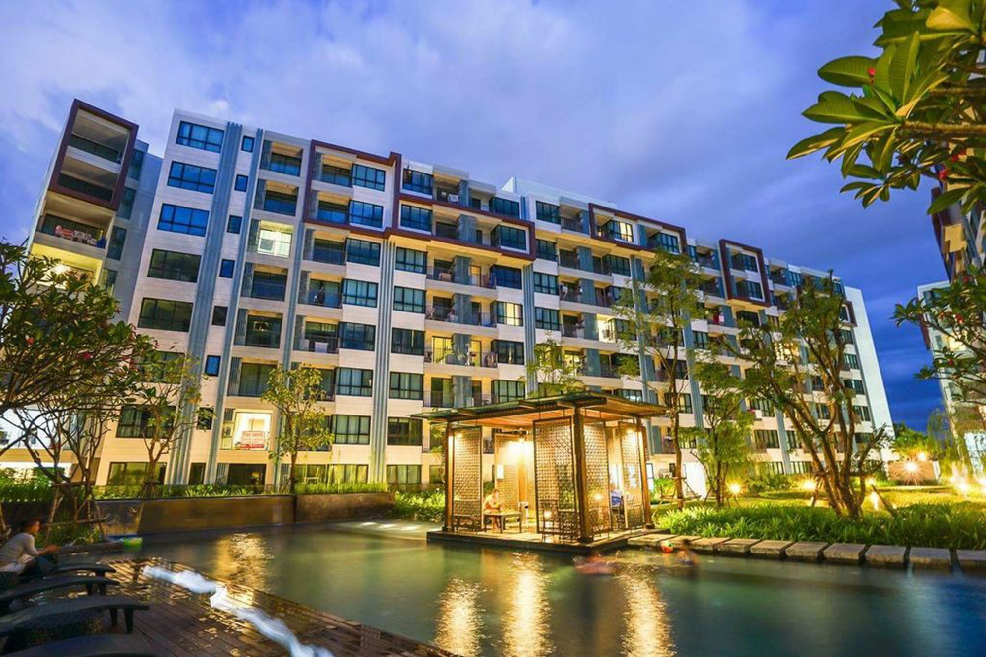 Centrio Nearby Central Phuket Exterior photo